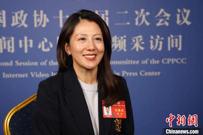 两会大家谈：以体育人的