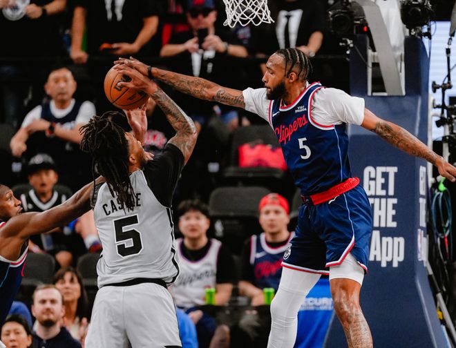 快船替补逆转难挽败局 马刺文班亚马率队大胜