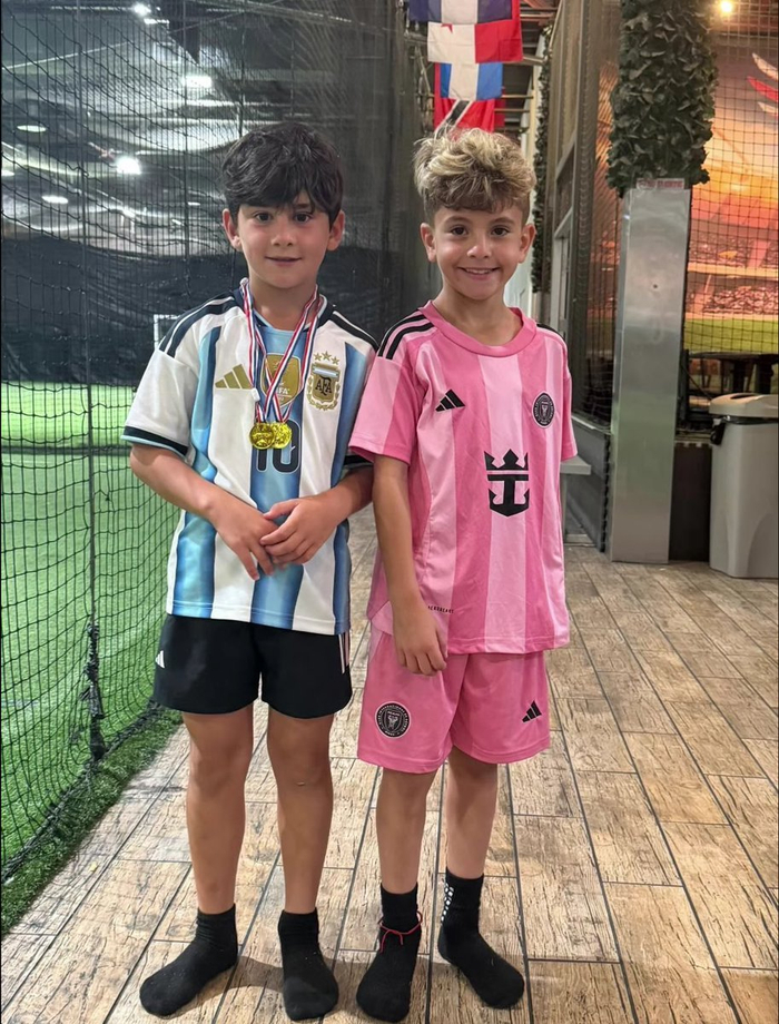 梅西世界杯首秀创历史纪录，阿根廷队历史性突