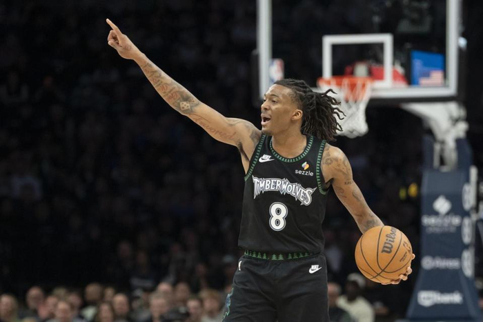 火箭对阵森林狼关键战将影响季后赛对阵格局