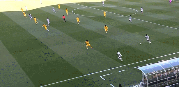 中国男足0-2不敌喀麦隆 邵佳一执教首败暴露阵容