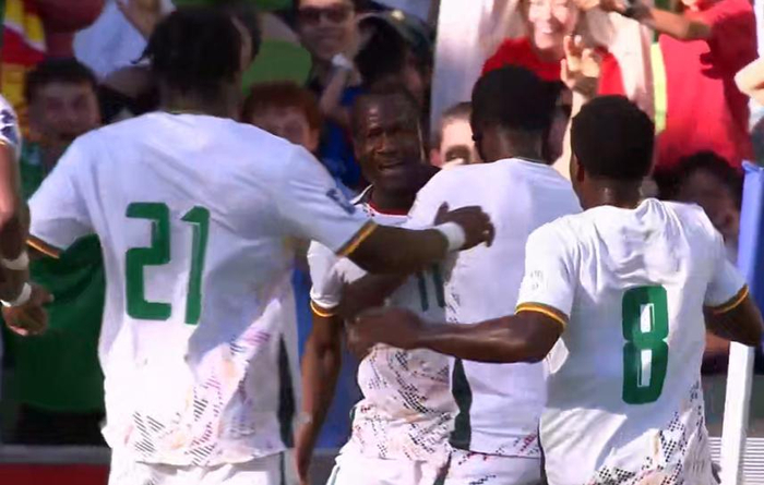 中国男足0-2不敌喀麦隆 邵佳一执教首败暴露阵容