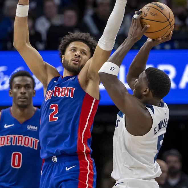 爱德华兹与坎宁安伤病缠身无缘65场规则