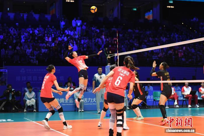 粤港澳全运会女子排球成年组决赛：江苏队轻取