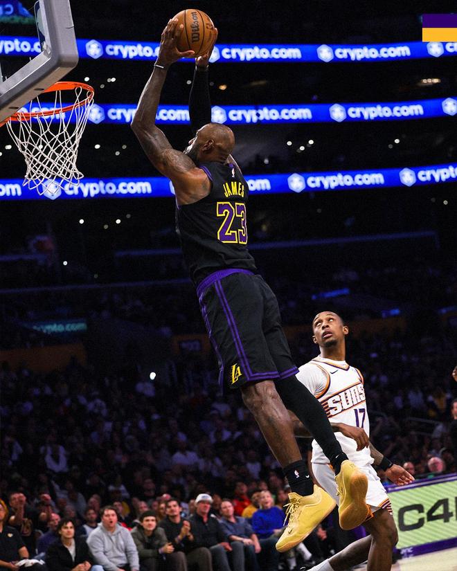 勒布朗·詹姆斯力挽狂澜湖人两连胜锁定西部第四