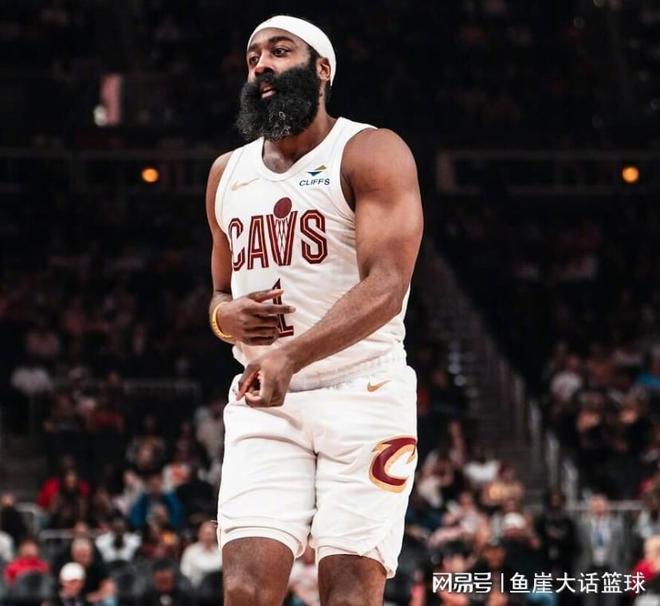 老鹰大胜骑士：失误与三分成败关键