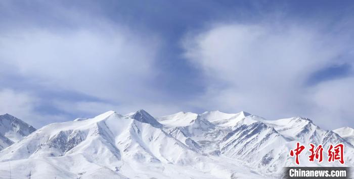 青海玉树玉珠峰登山大会暨玉珠峰国际登山小镇